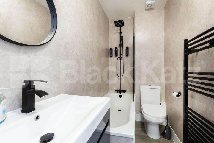 Bright and cosy two bedroom flat located in a lovely period conversion Lady Margaret Road, Tufnell Park